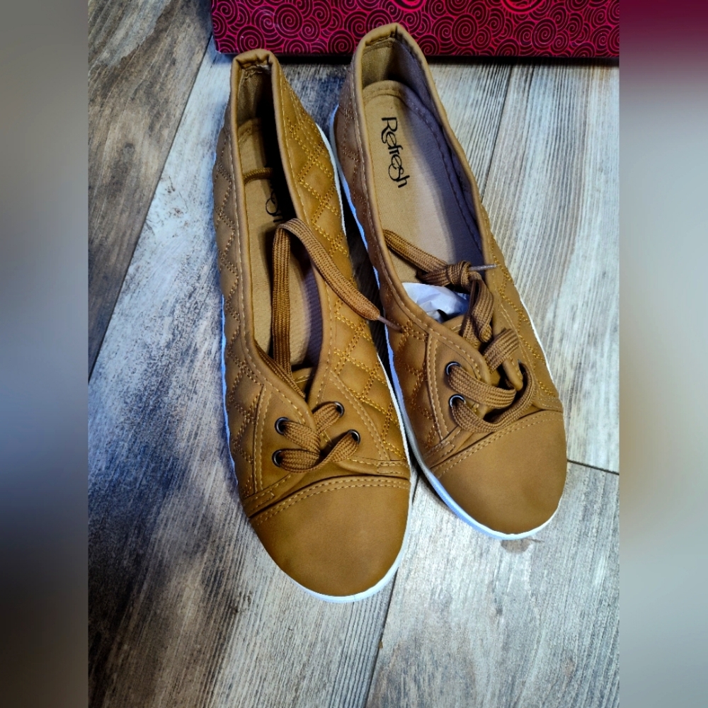 Camel Refresh Malibu size 10 flats, women's shoes